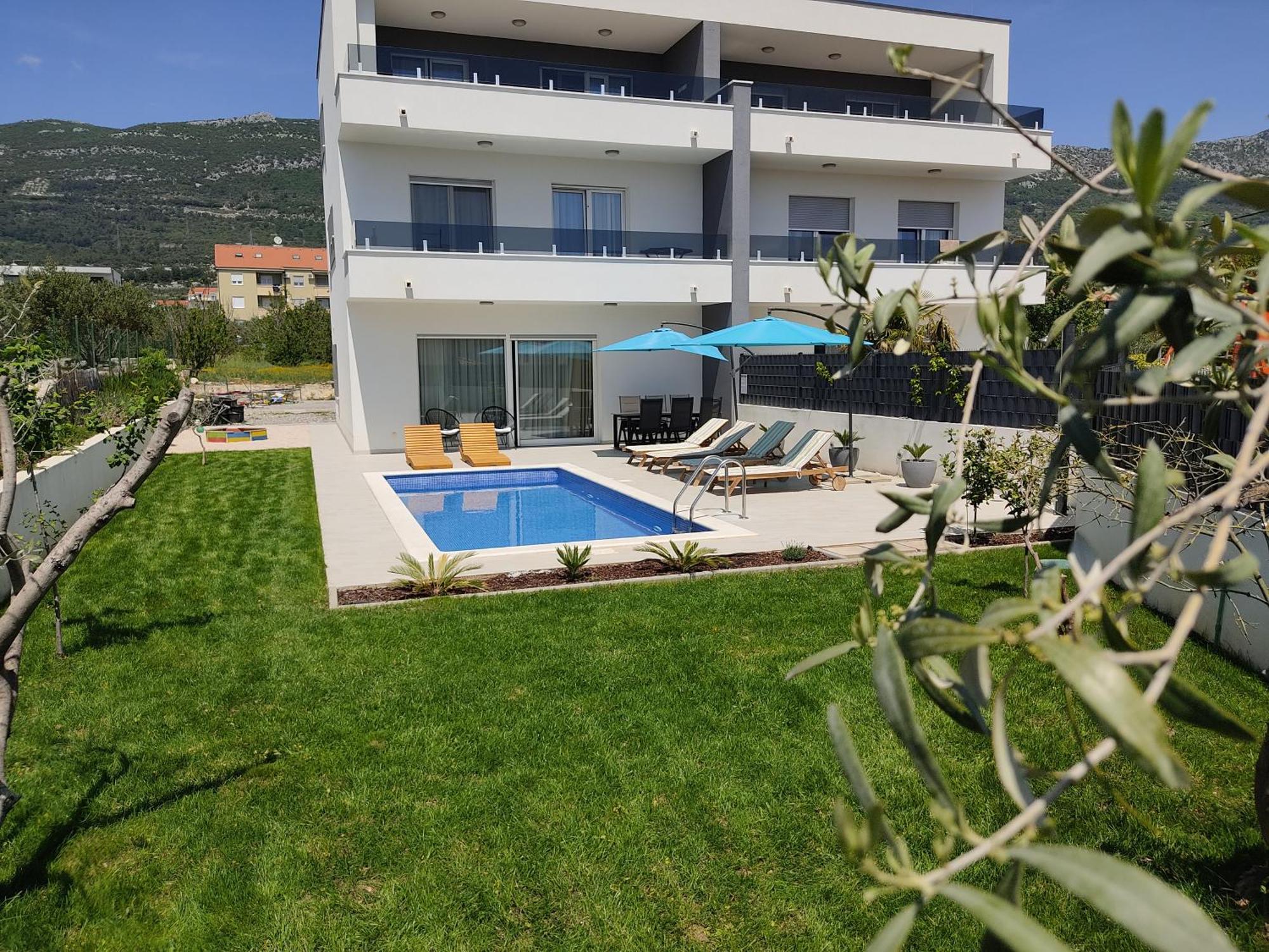 New Villa David, Wi-Fi, Iptv, 5 Bedrooms, 4 Bathrooms Kaštela Exterior foto